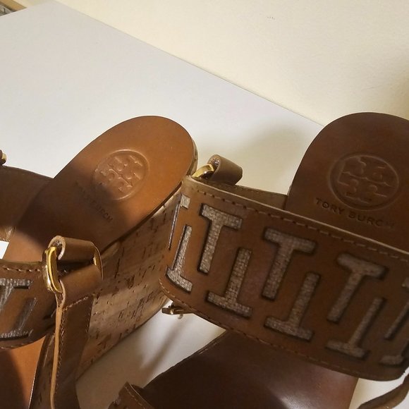 Tory Birch Size 9.5 Brown Wedge Sandals - Picture 2 of 4